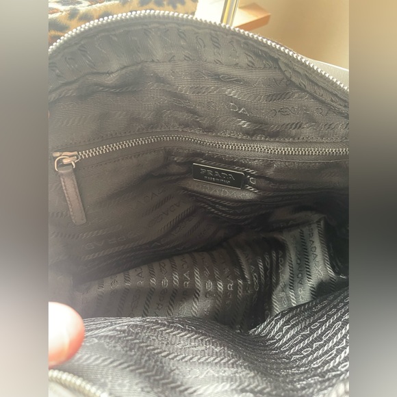Prada Handbag in Gray Quilted Leather - Picture 4 of 17